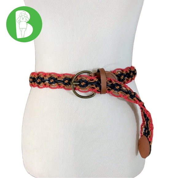 VINTAGE CIRCA 1980'S BLUE RED & TAN FAUX LEATHER BRAIDED BELT - Picture 1 of 8
